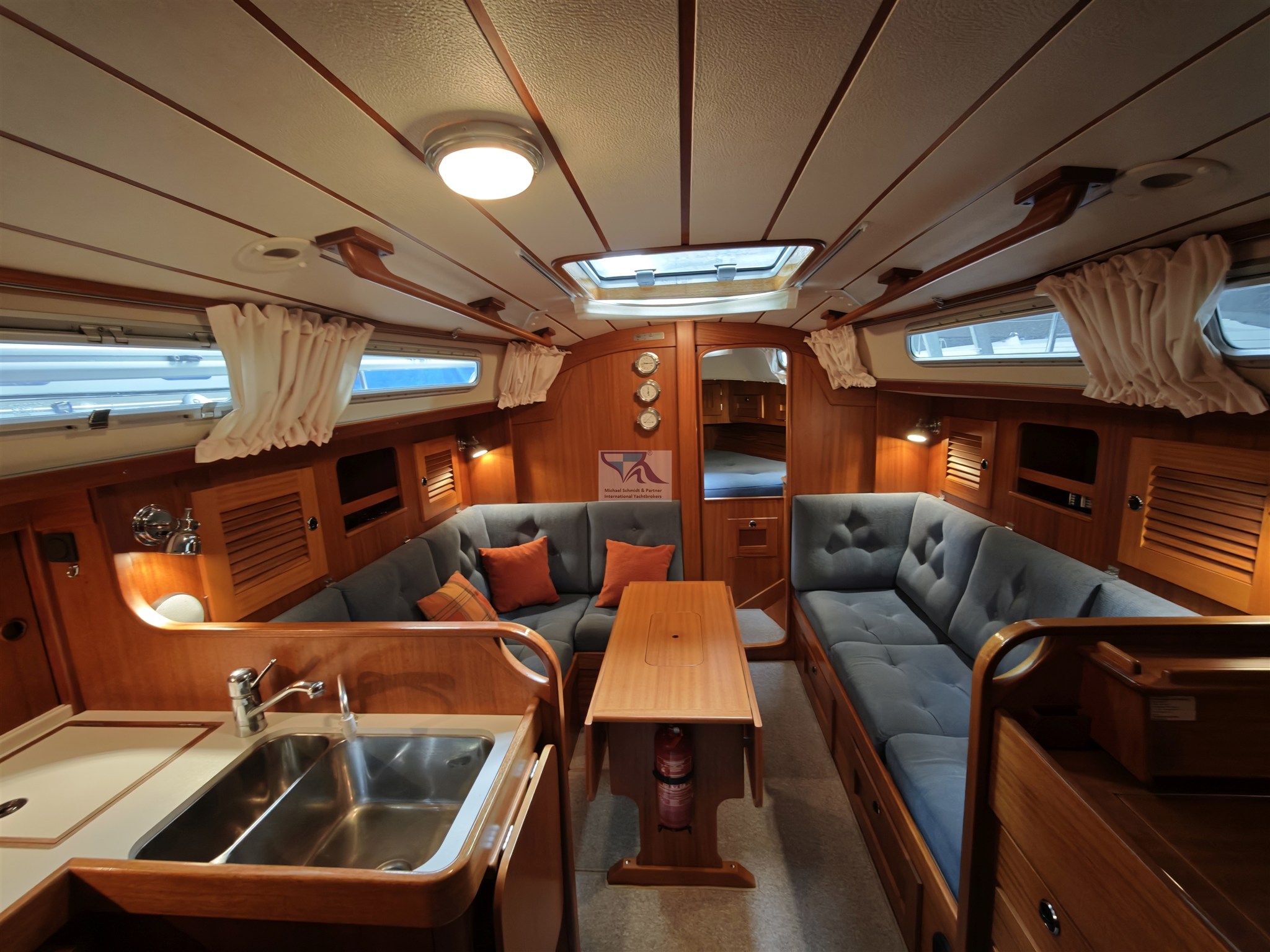 Thumbnail von Hallberg Rassy 34