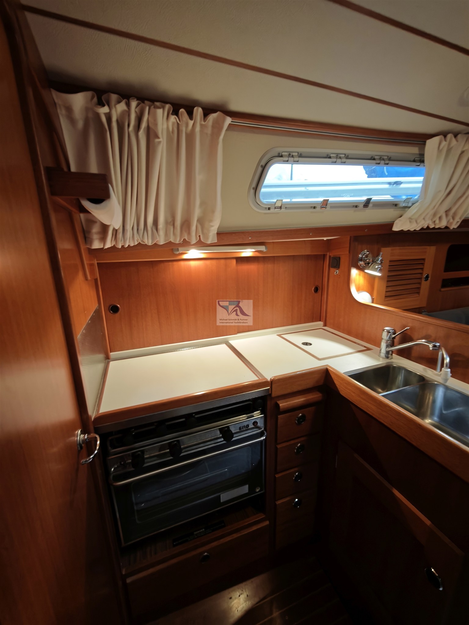 Thumbnail von Hallberg Rassy 34