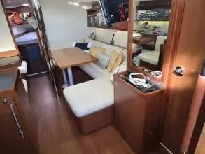 Thumbnail von Beneteau Oceanis 41