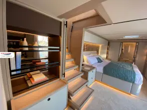 Thumbnail von Lagoon Eighty 2