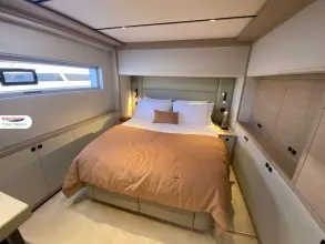 Thumbnail von Lagoon Eighty 2