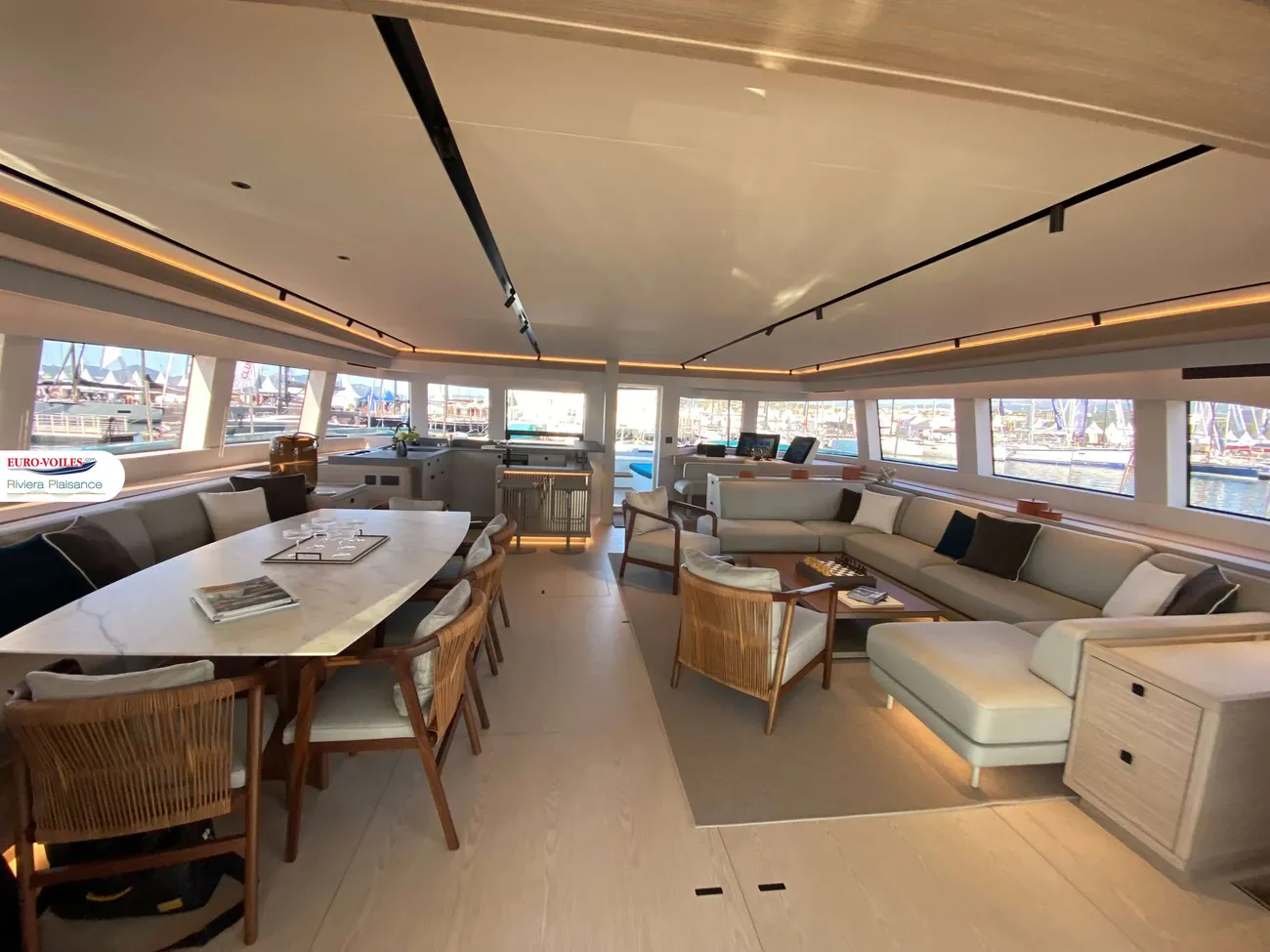 Thumbnail von Lagoon Eighty 2