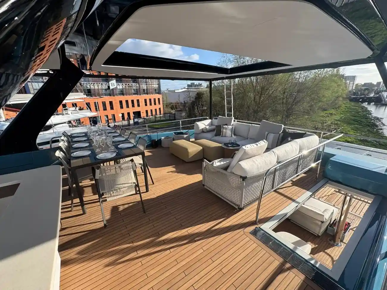 Thumbnail von Lagoon Eighty 3