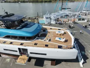 Thumbnail von Lagoon Eighty 3