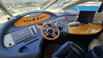 Thumbnail von Azimut 62