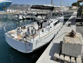 Thumbnail von Beneteau Oceanis 38.1