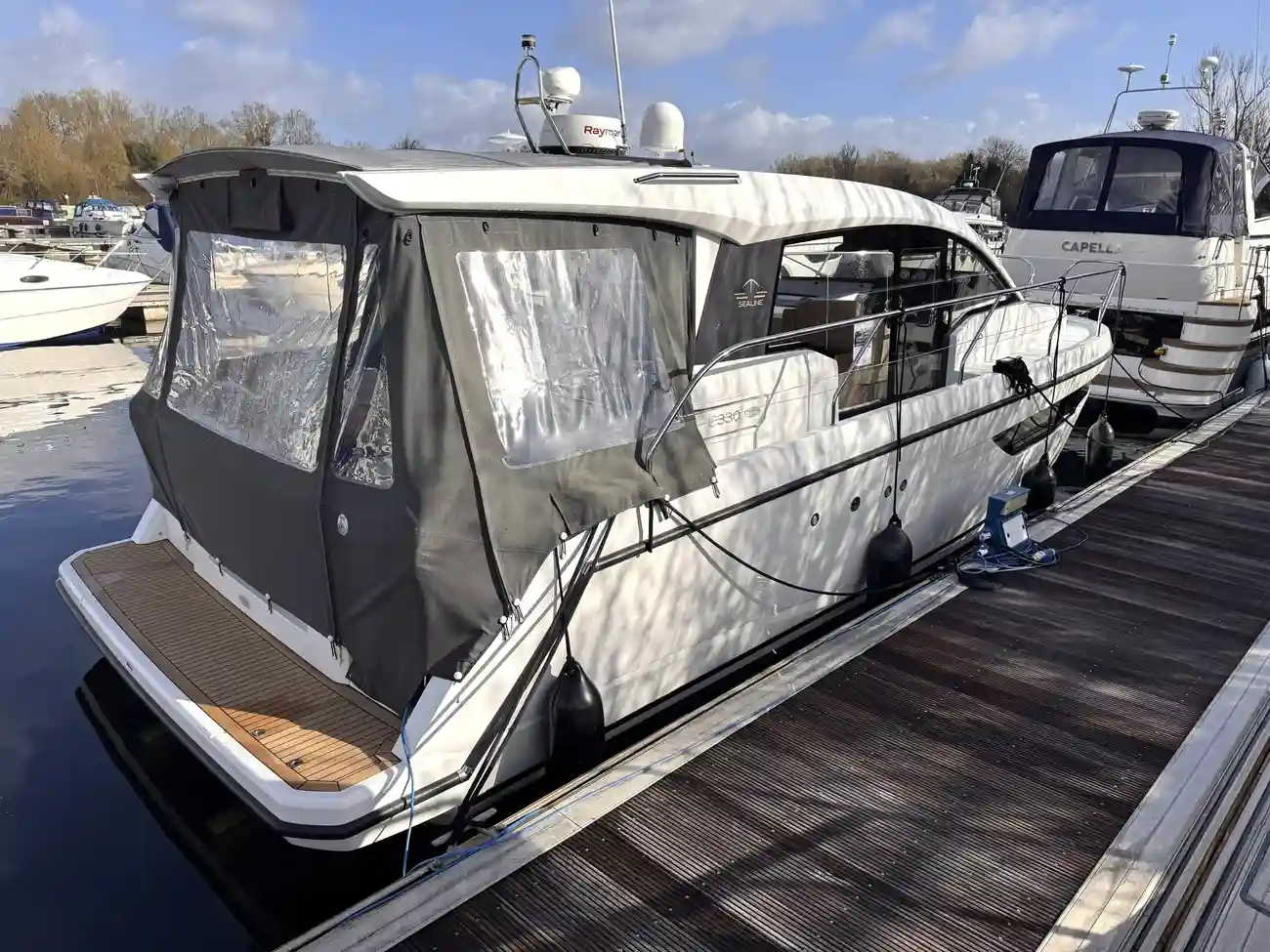 Thumbnail von Sealine C330 Esempio eccellente