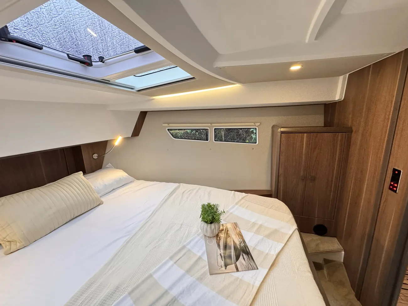 Thumbnail von Sealine C330 Esempio eccellente