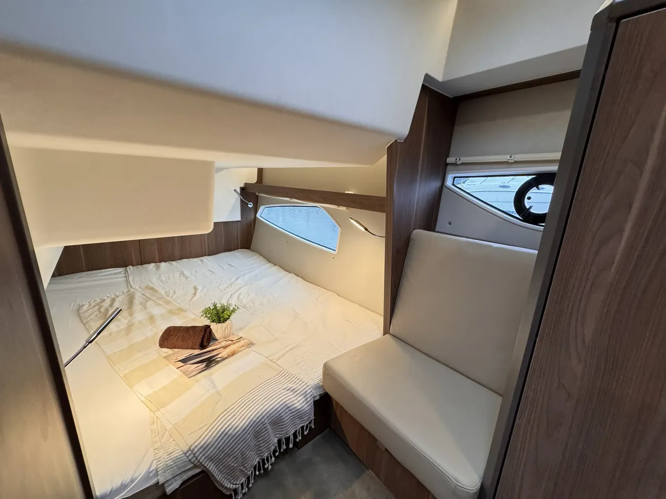 Thumbnail von Sealine C330 Esempio eccellente