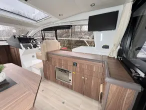 Thumbnail von Sealine C330 Excellent Example