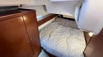 Thumbnail von Dufour 405 Grand Large Jelly Bean