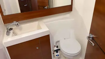 Thumbnail von Dufour 405 Grand Large Jelly Bean