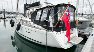 Thumbnail von Dufour 405 Grand Large Jelly Bean