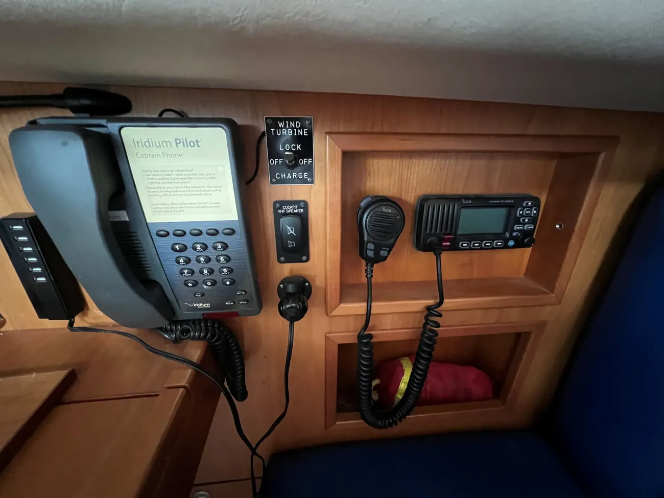 Thumbnail von Southerly 420 Blue dolphin