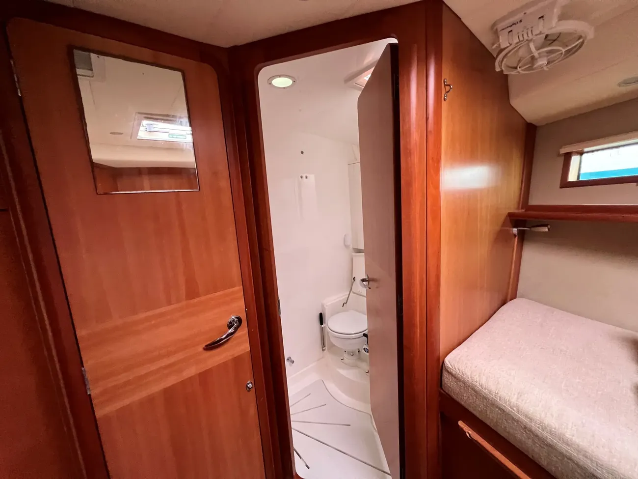 Thumbnail von Southerly 420 Blue dolphin