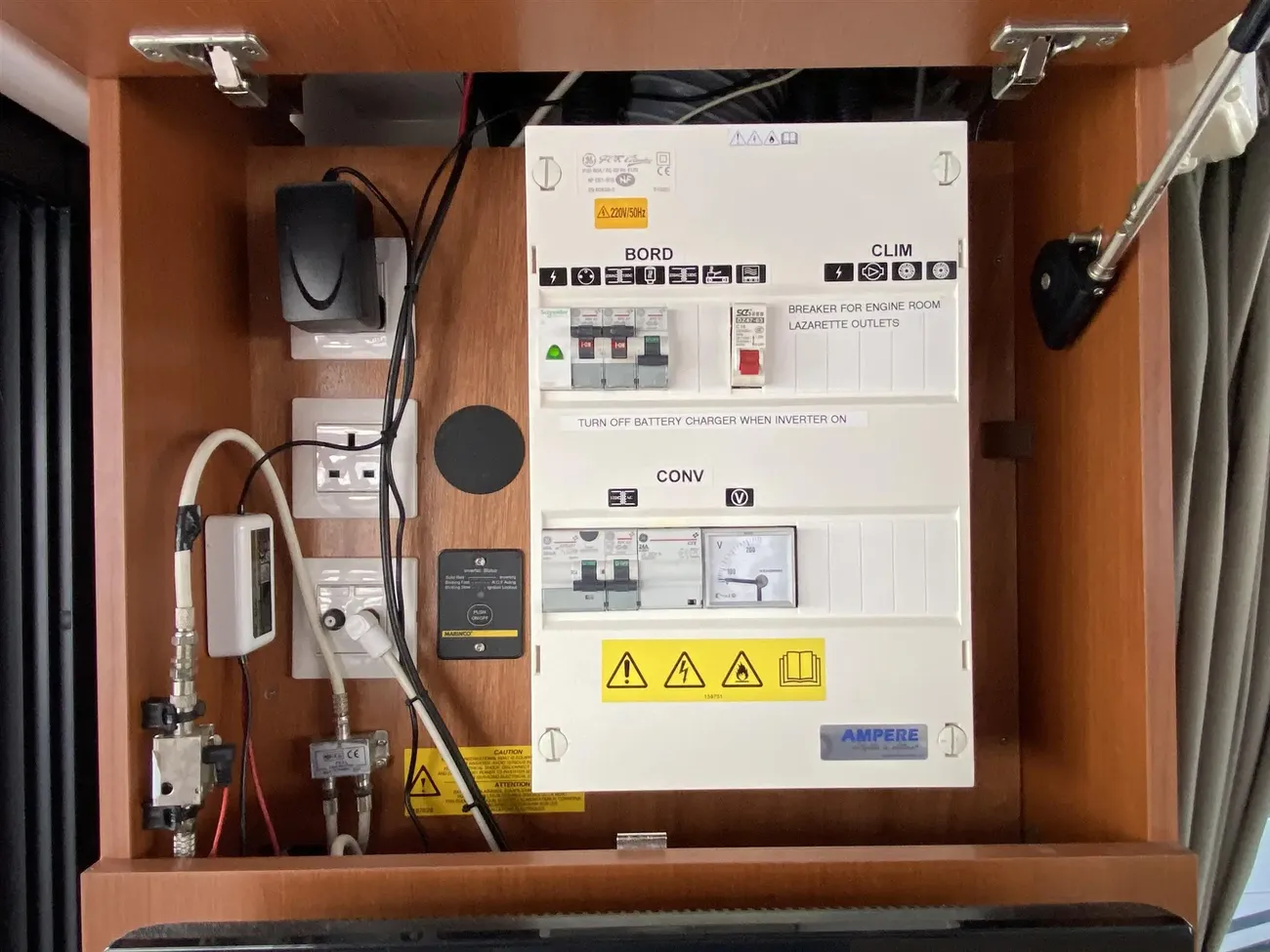 Thumbnail von Beneteau Swift Trawler 30 Ultra Violet