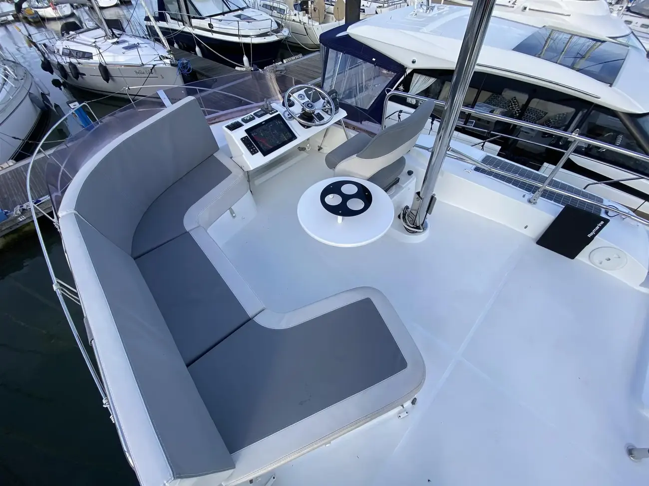 Thumbnail von Beneteau Swift Trawler 30 Ultra Violet