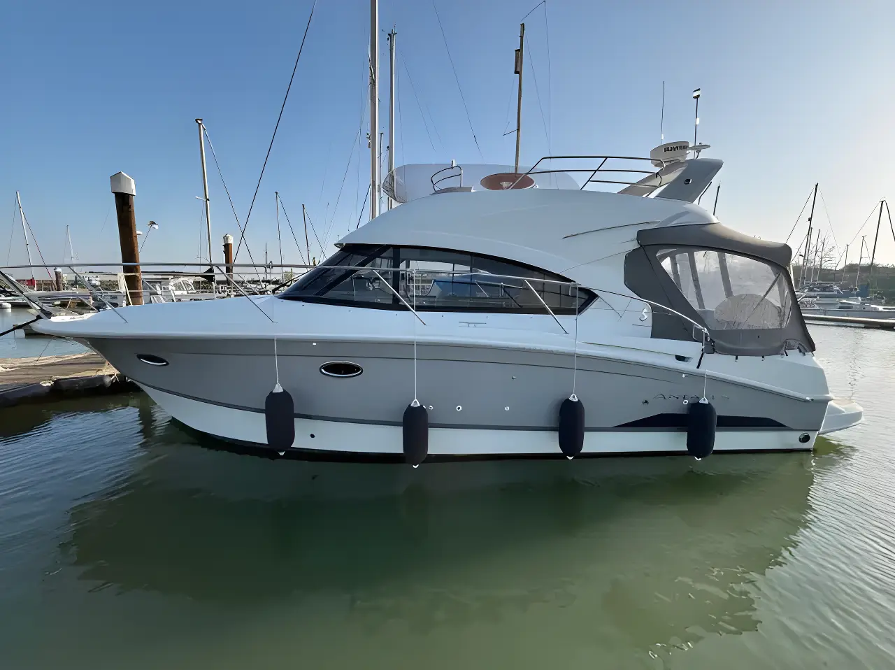 Thumbnail von Beneteau Antares 36