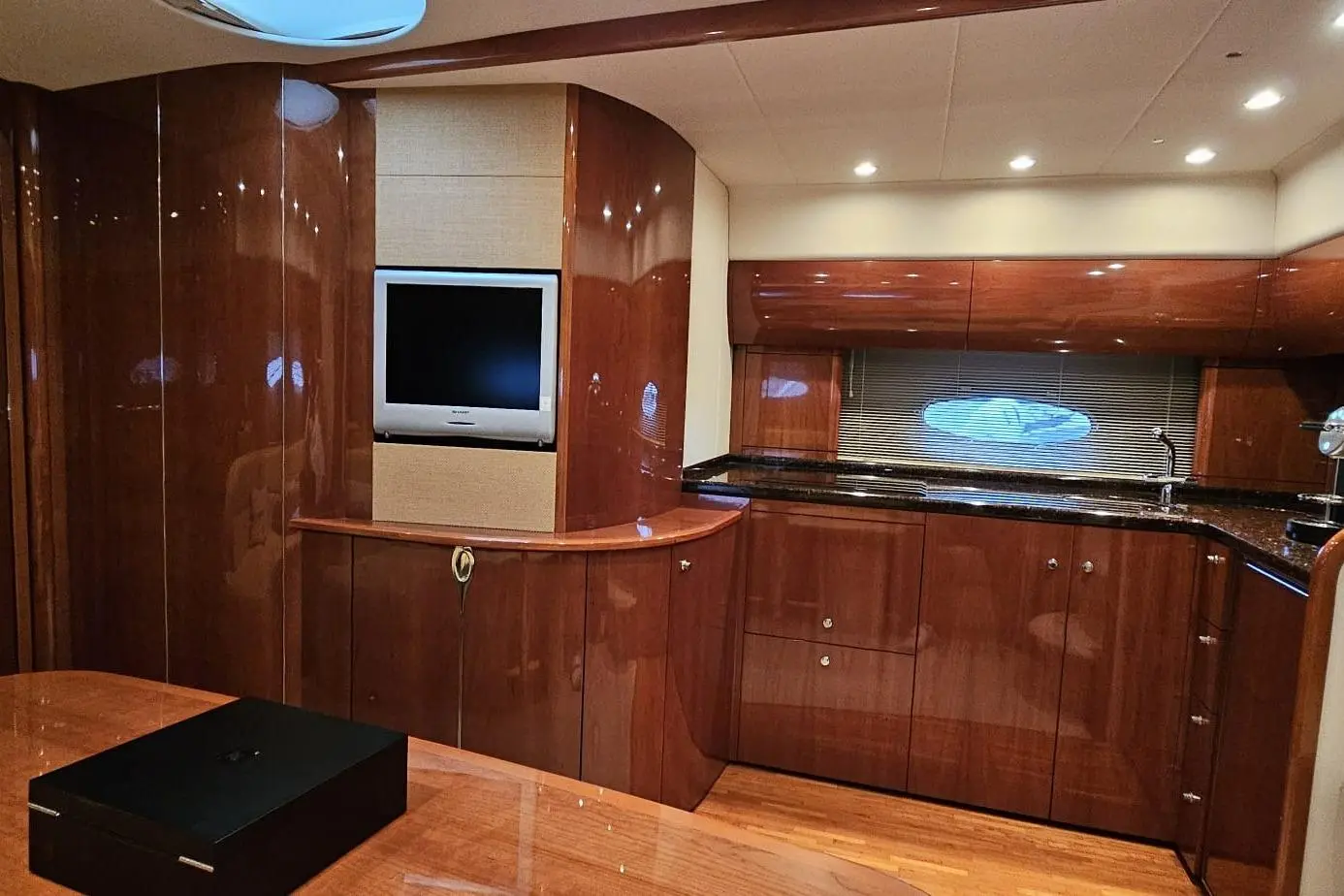 Thumbnail von Принцесса V48