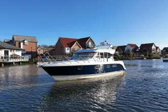 Thumbnail von Aquador 32 C