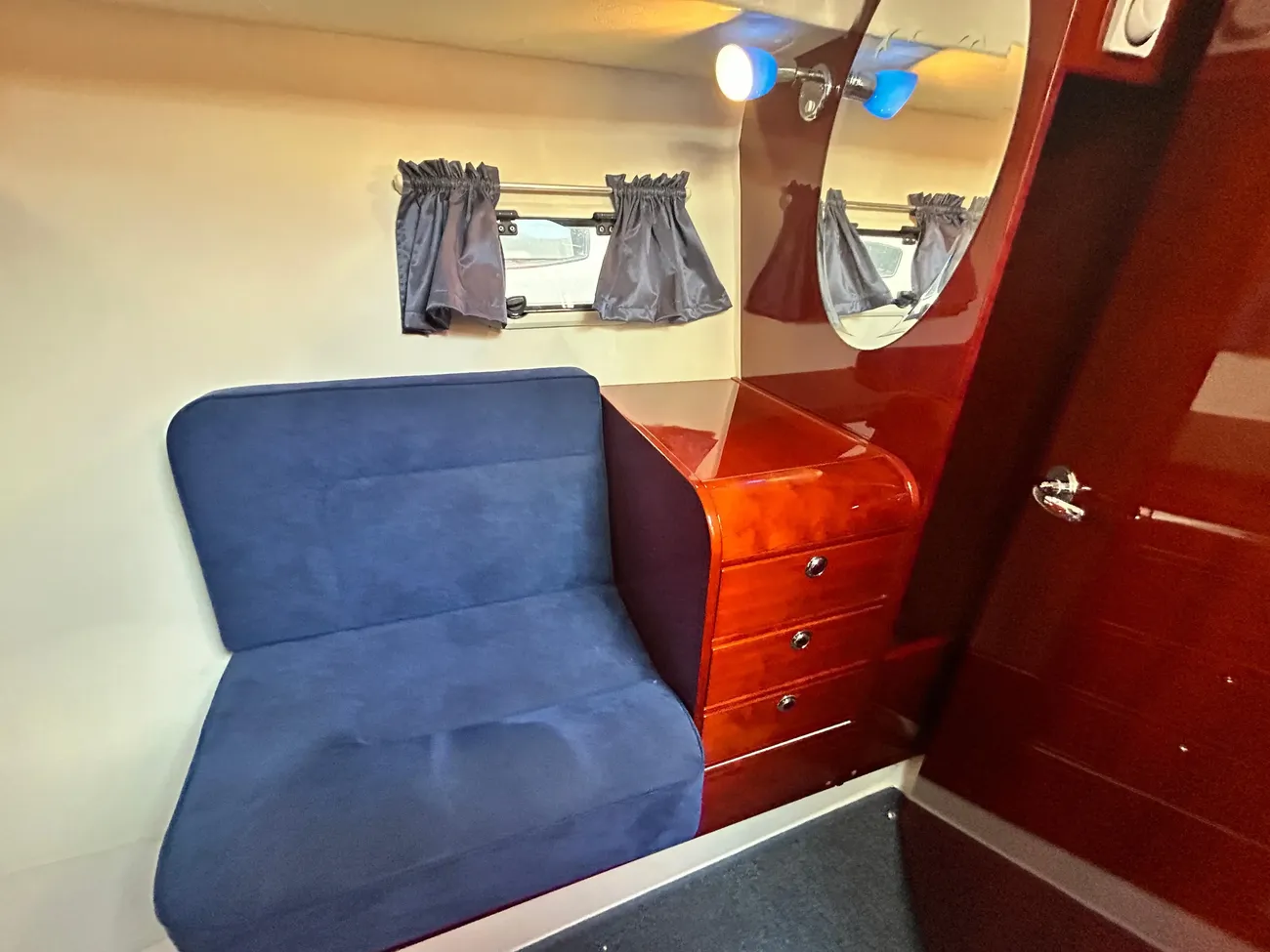 Thumbnail von Aquador 32 C