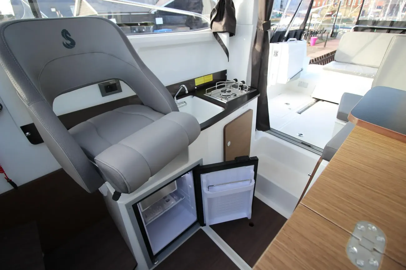 Thumbnail von Beneteau Antares 8