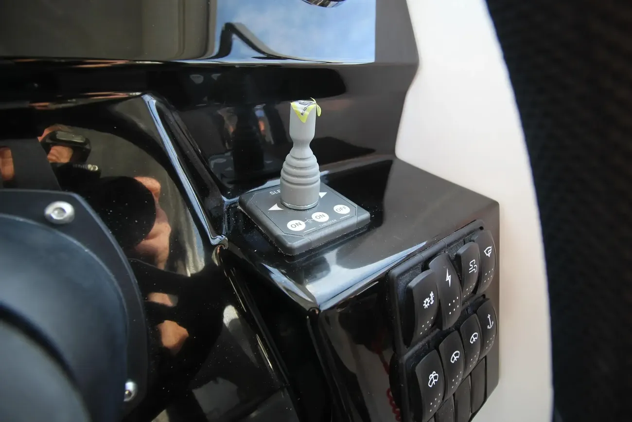 Thumbnail von Beneteau Antares 8