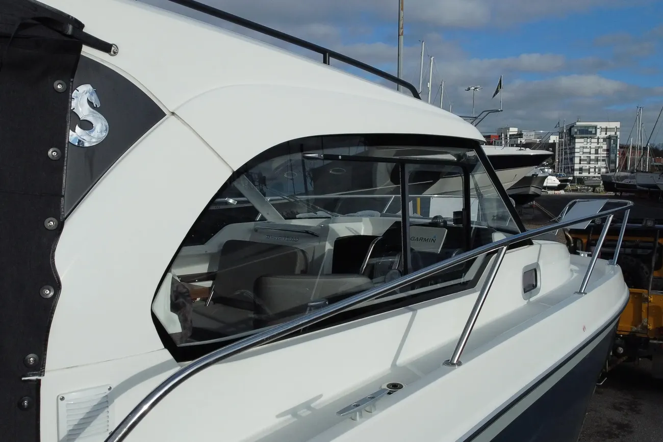 Thumbnail von Beneteau Antares 8