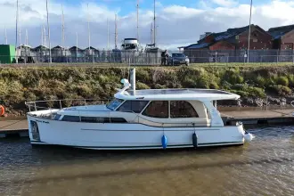 Thumbnail von Greenline 33