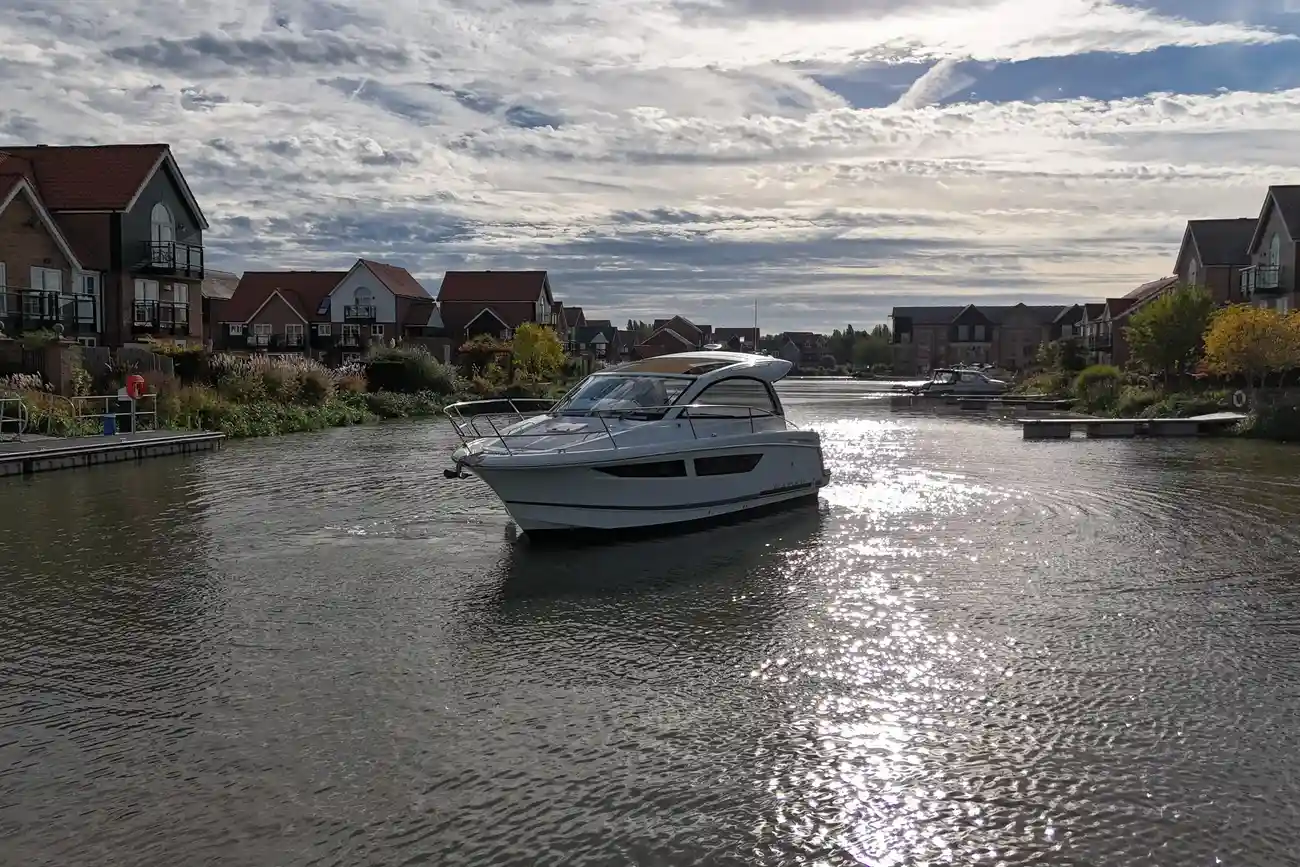 Thumbnail von Jeanneau Leader 9