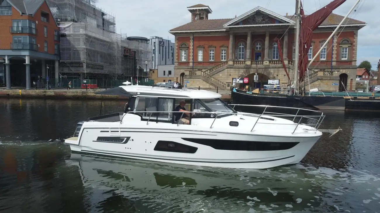 Jeanneau Merry Fisher 1095