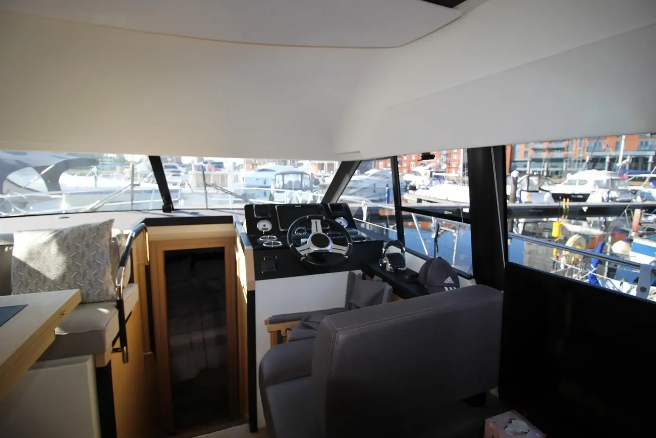 Thumbnail von Prestige 420