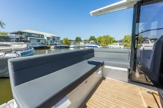 Thumbnail von Sealine C335