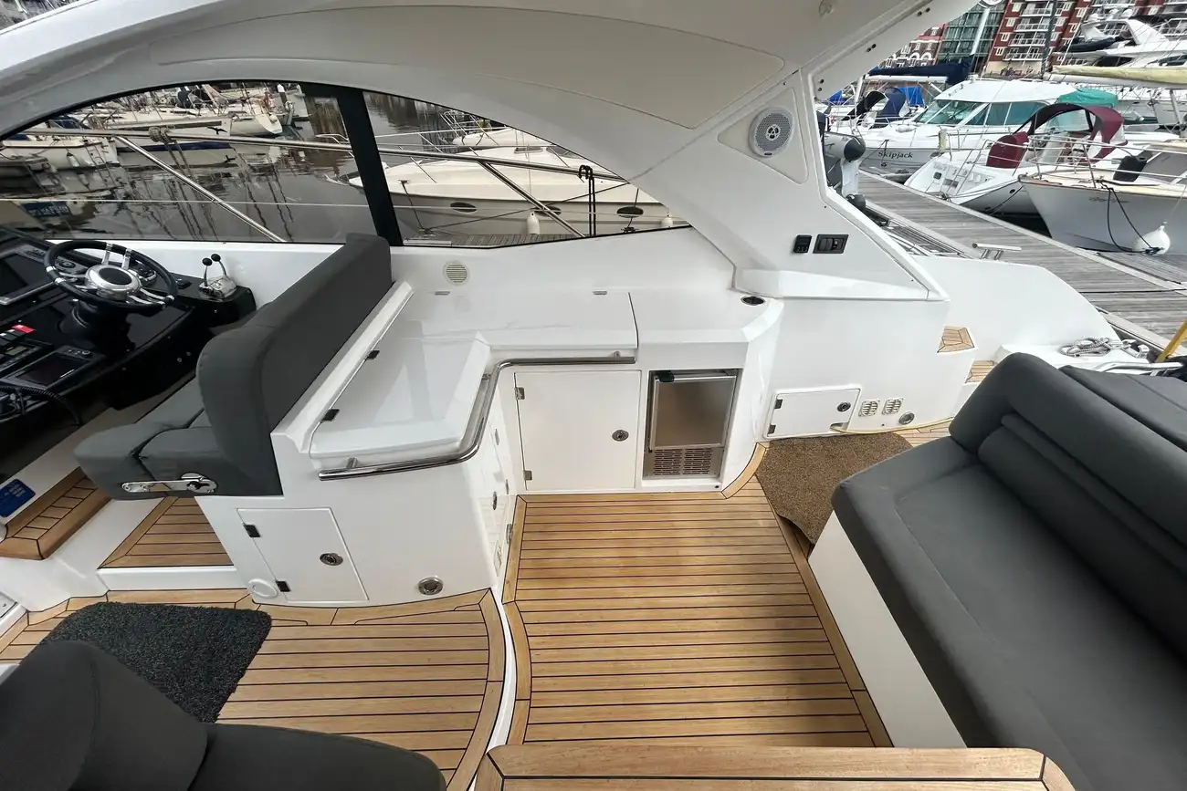 Thumbnail von Sunseeker Portofino 48