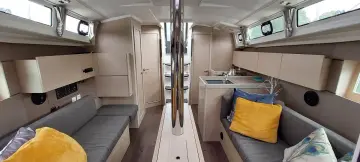 Thumbnail von Beneteau Oceanis 38.1 Tink