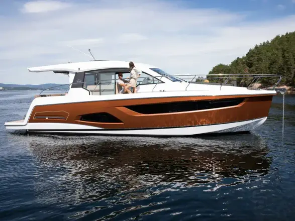 Sealine C390 ŞİMDİ MEVCUT