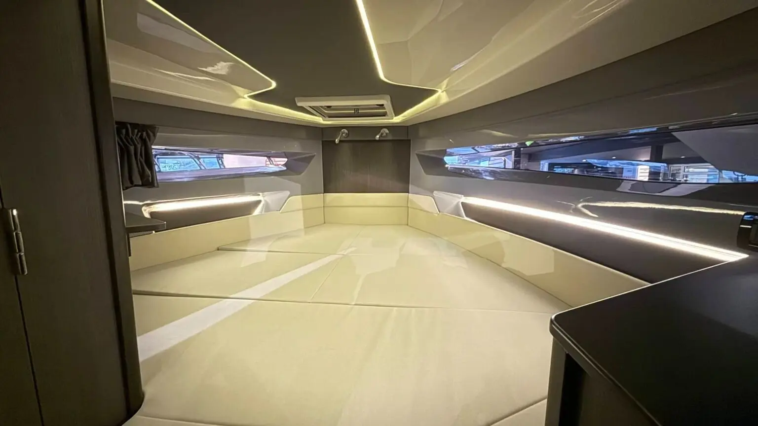 Thumbnail von Navan C30