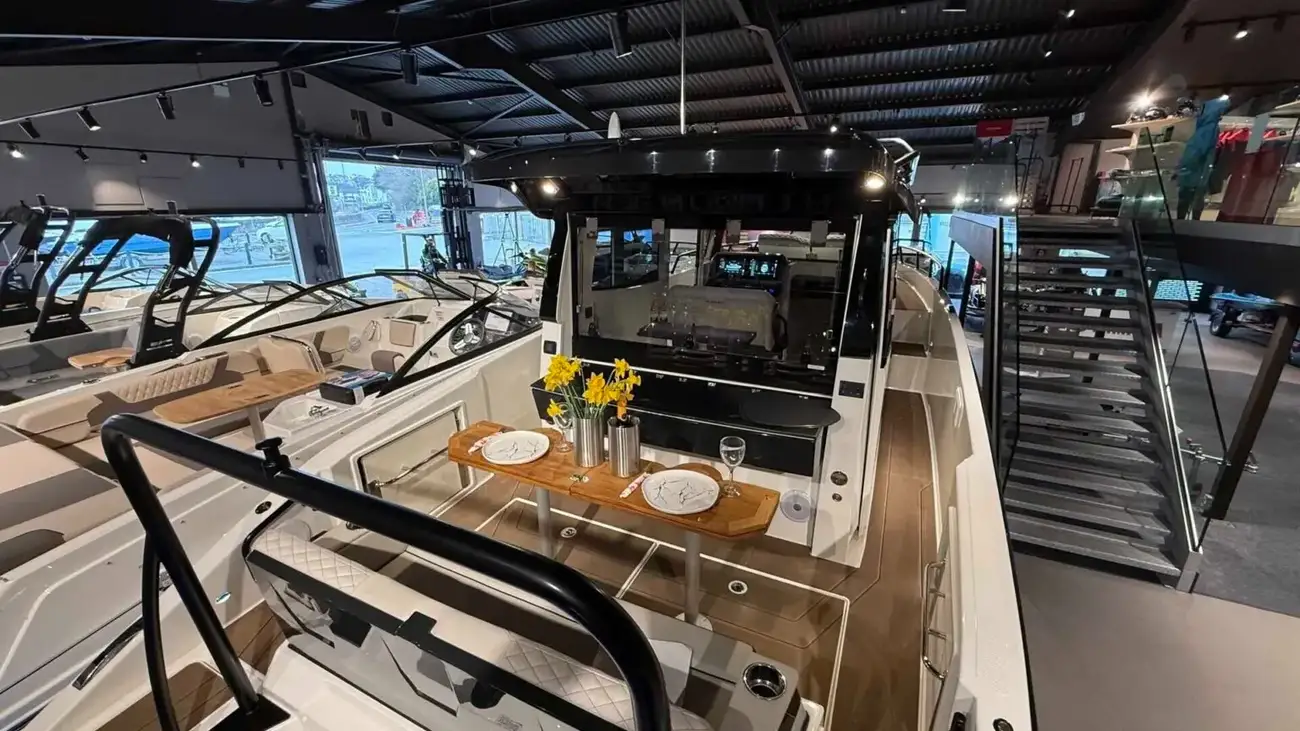 Thumbnail von Navan C30