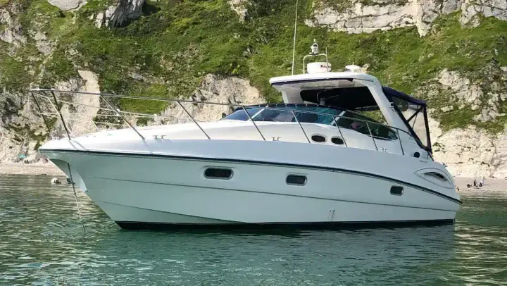 Sealine S38 Andromeda