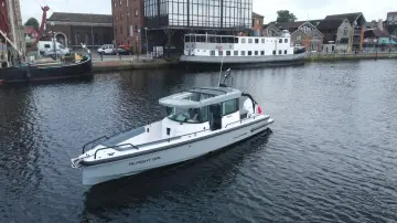 Thumbnail von Axopar 28 Cabin BRABUS Lins