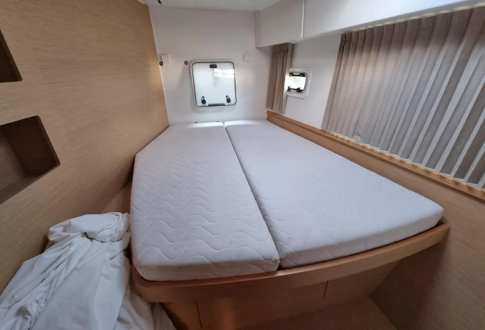 Thumbnail von Lagoon 42