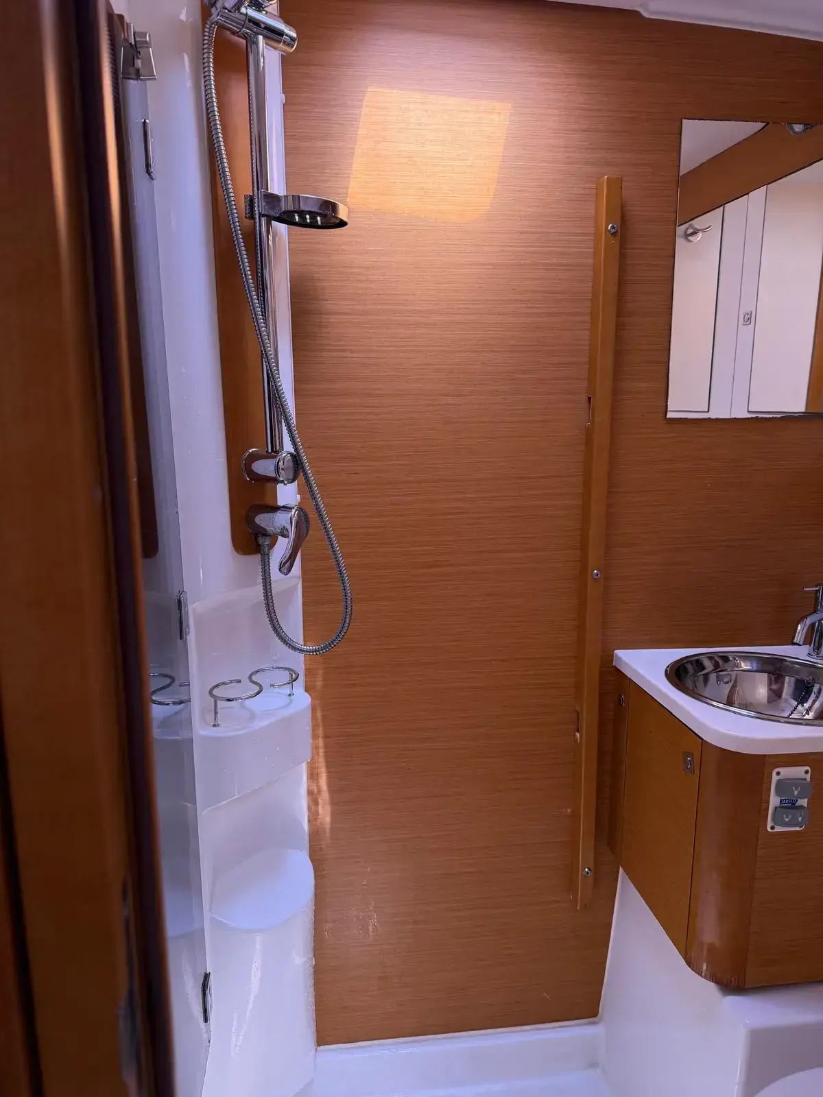 Thumbnail von Jeanneau Yachts 57