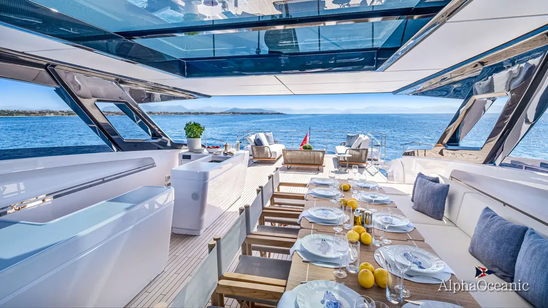 Thumbnail von Ferretti Yachts 1000