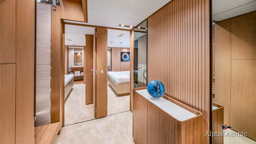 Thumbnail von Ferretti Yachts 1000