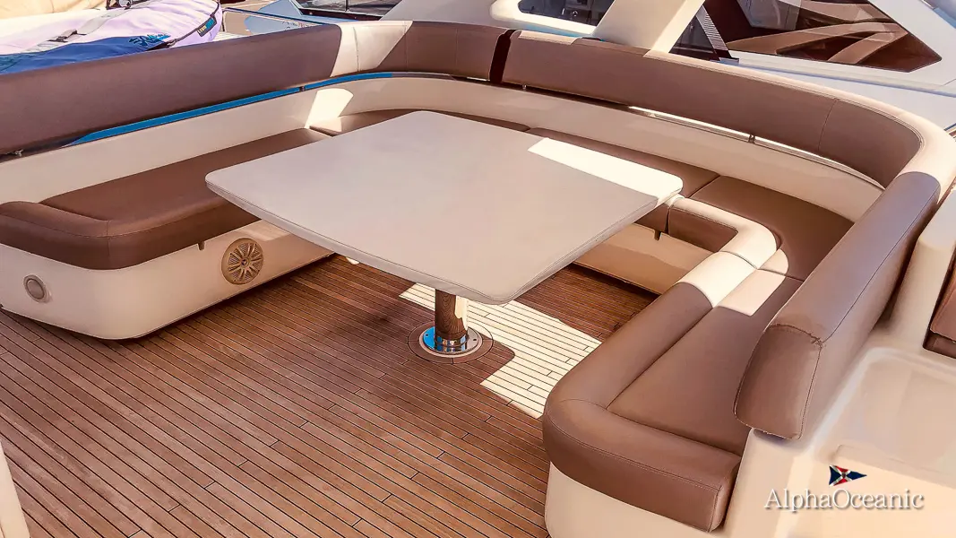 Thumbnail von Ferretti Yachts 800