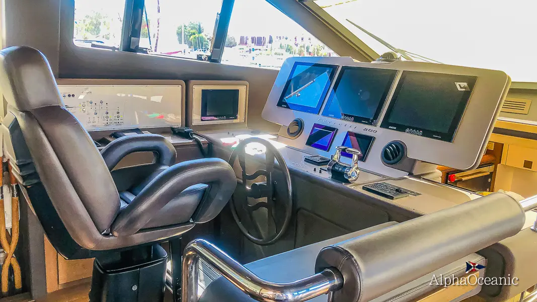 Thumbnail von Ferretti Yachts 800