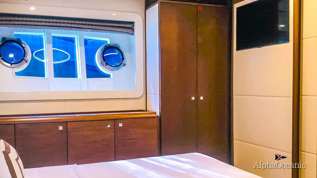 Thumbnail von Ferretti Yachts 800