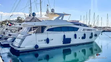 Thumbnail von Ferretti Yachts 800