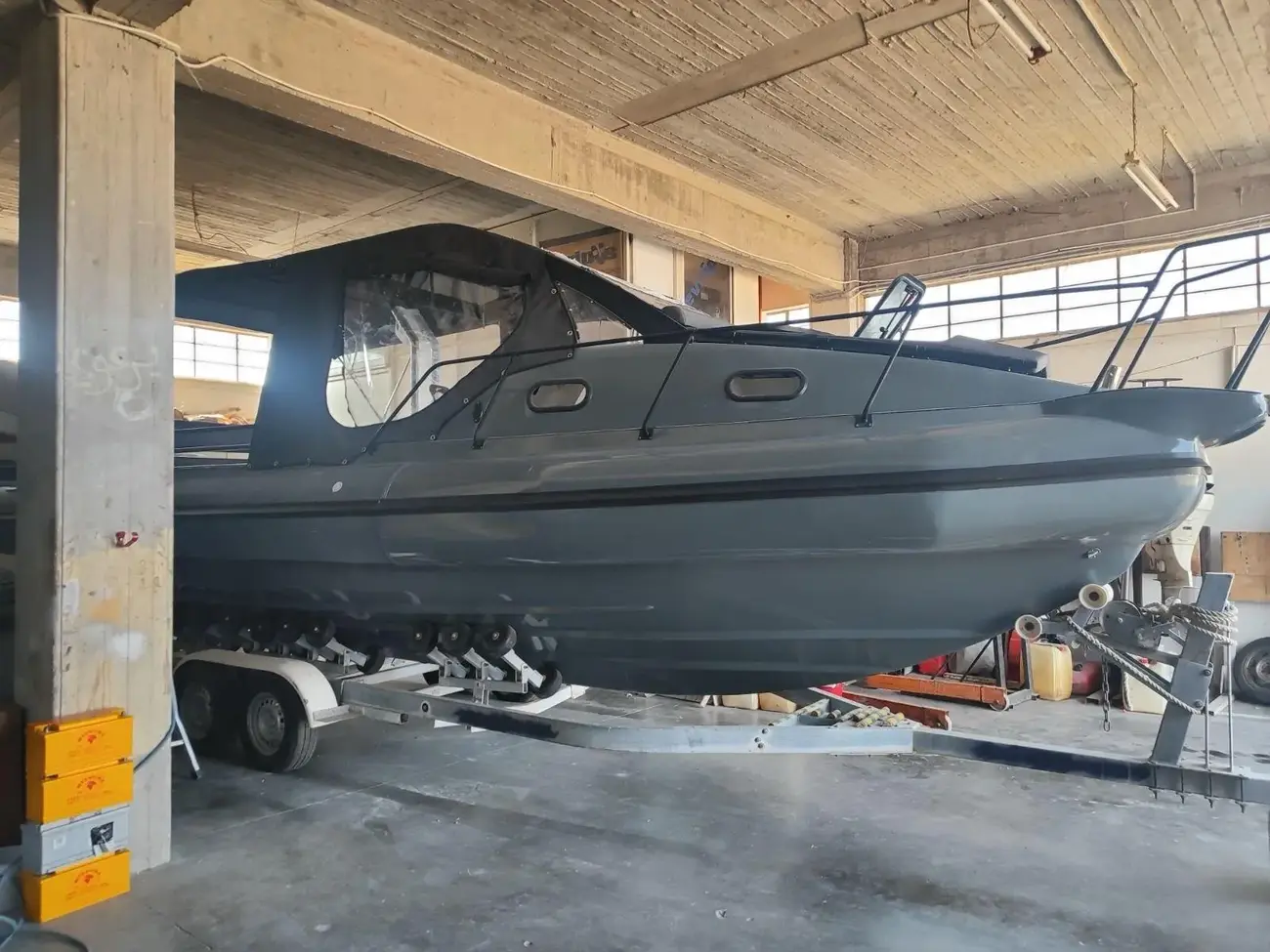 Thumbnail von Evripus Cabin 8.55