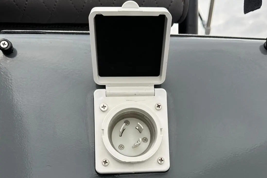 Thumbnail von Evripus Cabin 8.55